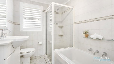 Skylark Executive Apartment Over Mosman - Accommodation Main Beach 1