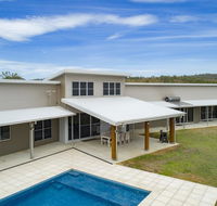 Skyline Farm House - Accommodation Main Beach