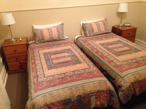 Smith Street Villa Naracoorte - Accommodation Main Beach 3
