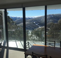 Snow Ski Apartments 22 - Accommodation Main Beach