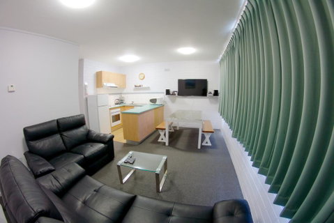 Snow Ski Apartments 25 - Accommodation Main Beach 2