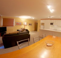 Snow Ski Apartments 36 - Accommodation Main Beach