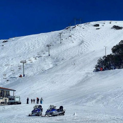 Snow Ski Apartments 37 - Accommodation Main Beach 3