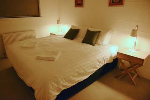 Snow Ski Apartments 38 - Accommodation Main Beach 1