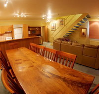 Snow Ski Apartments 41 - Accommodation Main Beach