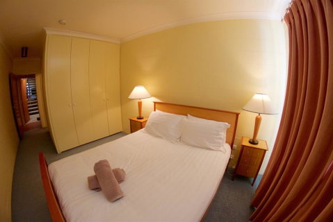 Snow Ski Apartments 41 - Accommodation Main Beach 3