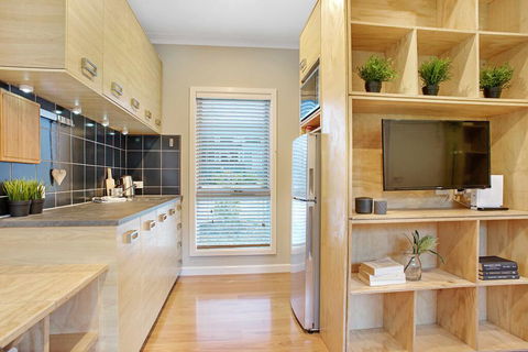 Sofia-Rose And Cottage - Accommodation Main Beach 2