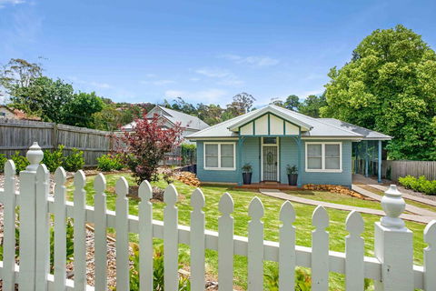 Sofia-Rose And Cottage - Accommodation Main Beach 3