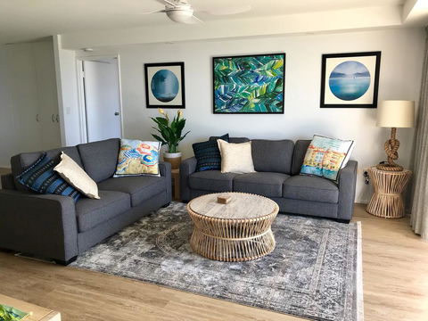 Solnamara Beachfront Apartments - Accommodation Main Beach 3