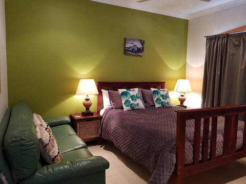 Sonja's Bed And Breakfast - Accommodation Main Beach 0