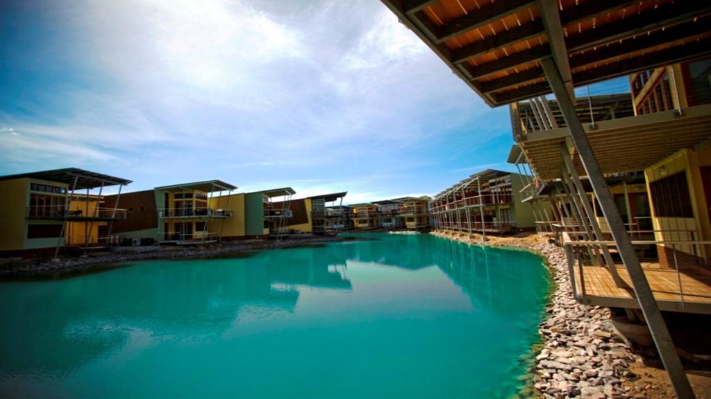  Accommodation Main Beach