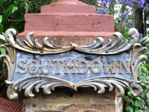 Southdown Stable - Accommodation Main Beach 2