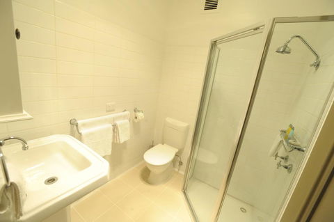 Sovereign Hill Hotel - Accommodation Main Beach 3