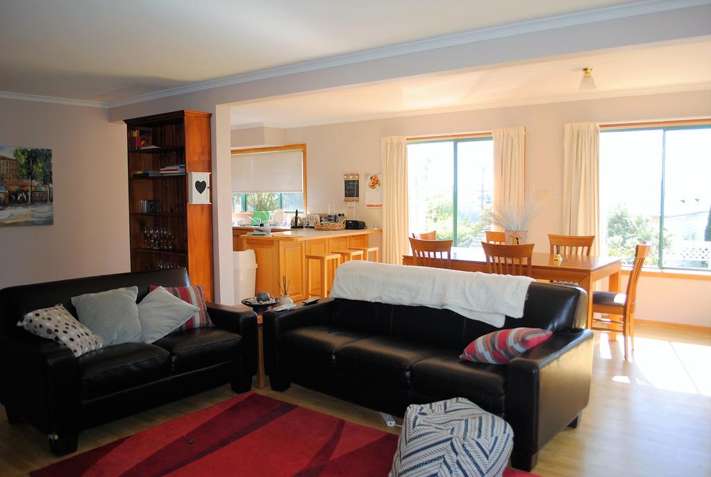 Hobart TAS Accommodation Main Beach