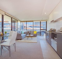 Spacious Docklands 2 Bedroom 2 Bathroom Apartment - Accommodation Main Beach