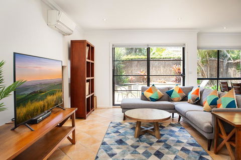 Spacious Home In The Heart Of Avalon Beach - Accommodation Main Beach 0