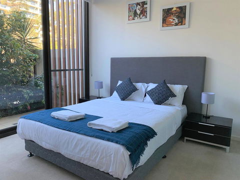 Spacious&Cozy 1 Bedroom + 1 Bathroom Zetland APT - Accommodation Main Beach 2
