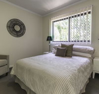 Spring Hill with Pool - Accommodation Main Beach