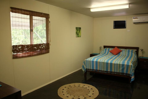 Spring Homestead - Accommodation Main Beach 0