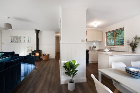 Springview Cottage - Accommodation Main Beach 1