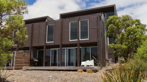 ST ANDREWS BEACH APARTMENT 4.01 - Accommodation Main Beach 2
