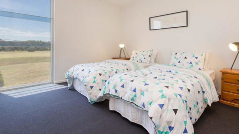 ST ANDREWS BEACH APARTMENT 4.01 - Accommodation Main Beach 3