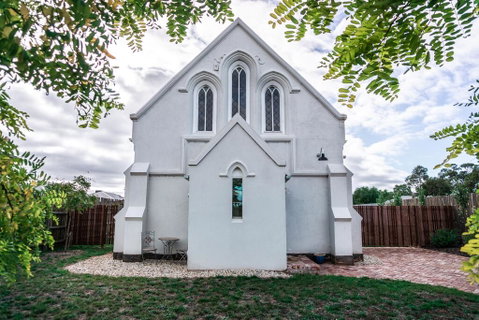 St James Converted Church - Accommodation Main Beach 1
