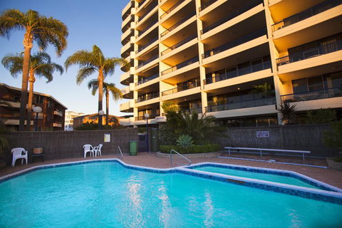 St Tropez Unit 39 - The Entrance, NSW - Accommodation Main Beach 0