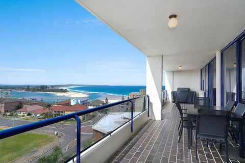 St Tropez Unit 39 - The Entrance, NSW - Accommodation Main Beach 1