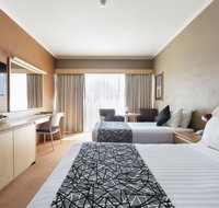 Statesman Hotel - Accommodation Main Beach