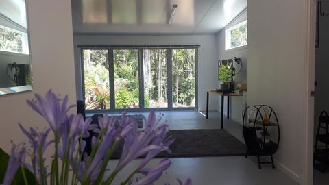 Stay @ The Cube - Accommodation Main Beach 2
