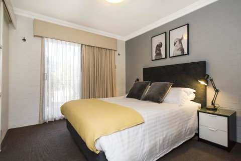 Staywest Subiaco Village 40 - Accommodation Main Beach 2