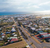 Stillwaters - Panoramic View of Lakes Entrance - Accommodation Main Beach