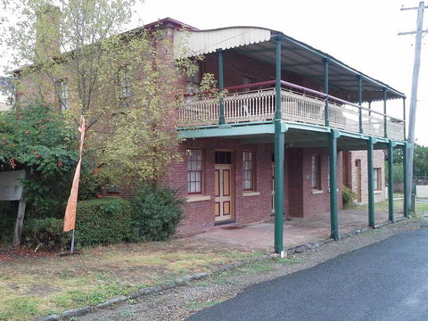 Stoke House - Accommodation Main Beach 0