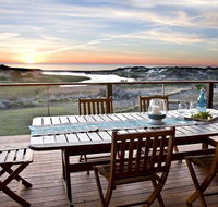 Stones Throw - 26 River View Drive - Accommodation Main Beach