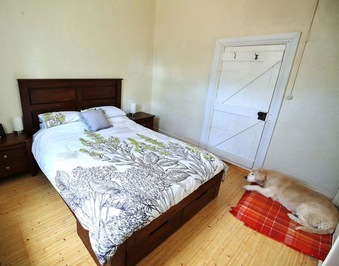 Stonewall Cottage - Accommodation Main Beach 1