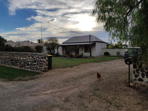 Stonewall Cottage - Accommodation Main Beach 0