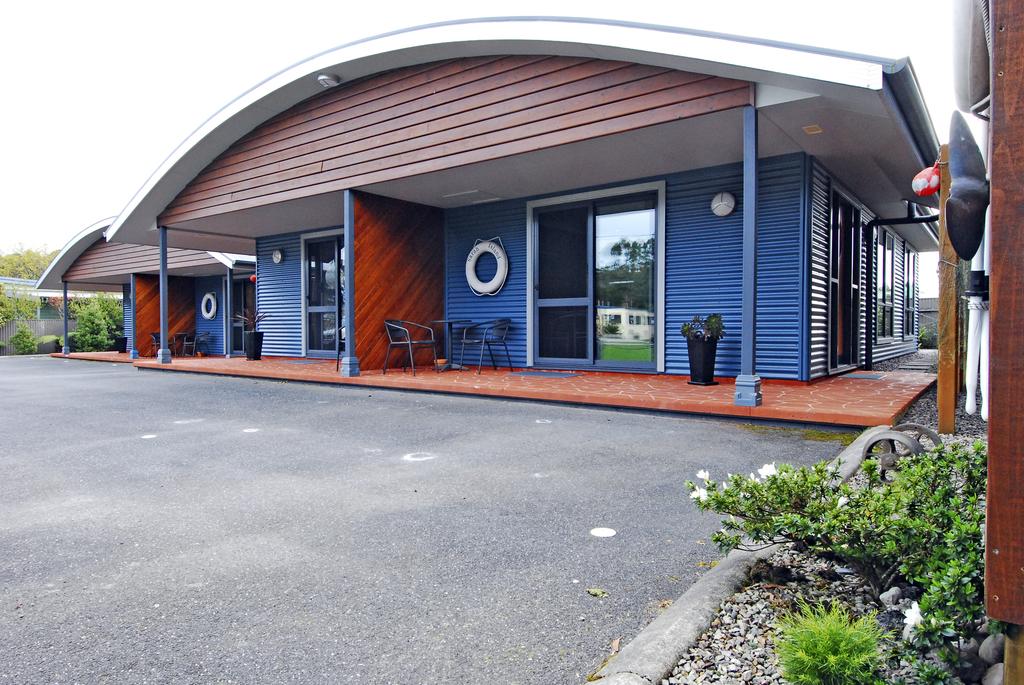  Accommodation Main Beach