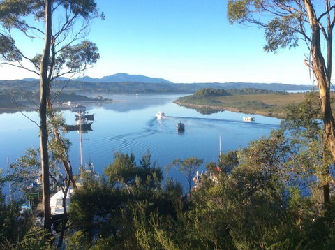 Strahan Wilderness Lodge - Accommodation Main Beach 2