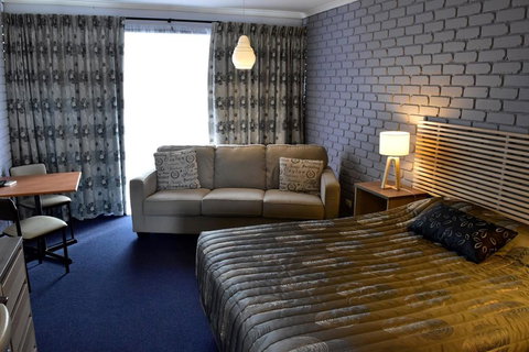 Strzelecki Motor Lodge - Accommodation Main Beach 3