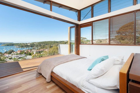 Stunning Architecture With Superb Balmoral Views! - Accommodation Main Beach 3
