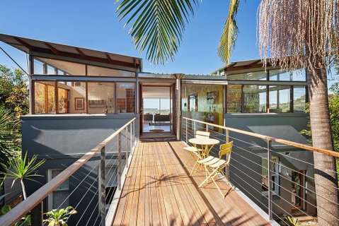 Stunning Architecture With Superb Balmoral Views! - Accommodation Main Beach 0