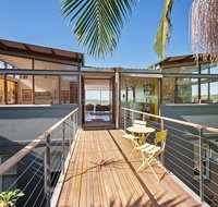 Stunning Architecture with Superb Balmoral Views - Accommodation Main Beach