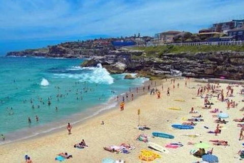 Stunning Beach Living - Accommodation Main Beach 0
