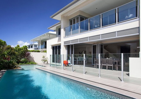 Stunning Beachside Home Minutes From Coolum Beach - Accommodation Main Beach 0