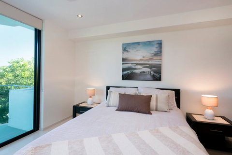 Stylish Beach Side Apartment - Unit 5 - 33 Lorikeet Drive - Accommodation Main Beach 3