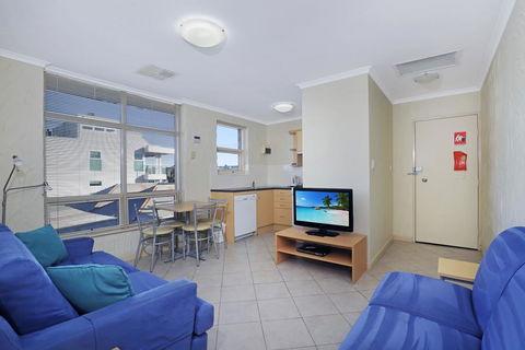 Stylish Comfortable 2 Bdrm Glenelg North - Accommodation Main Beach 0