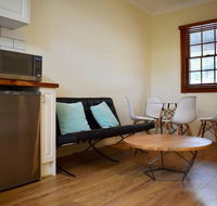 Stylish Cute Cottage in McMahons Point - Accommodation Main Beach