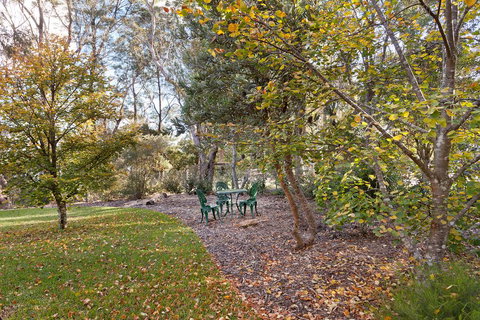 Summer House - Accommodation Main Beach 1