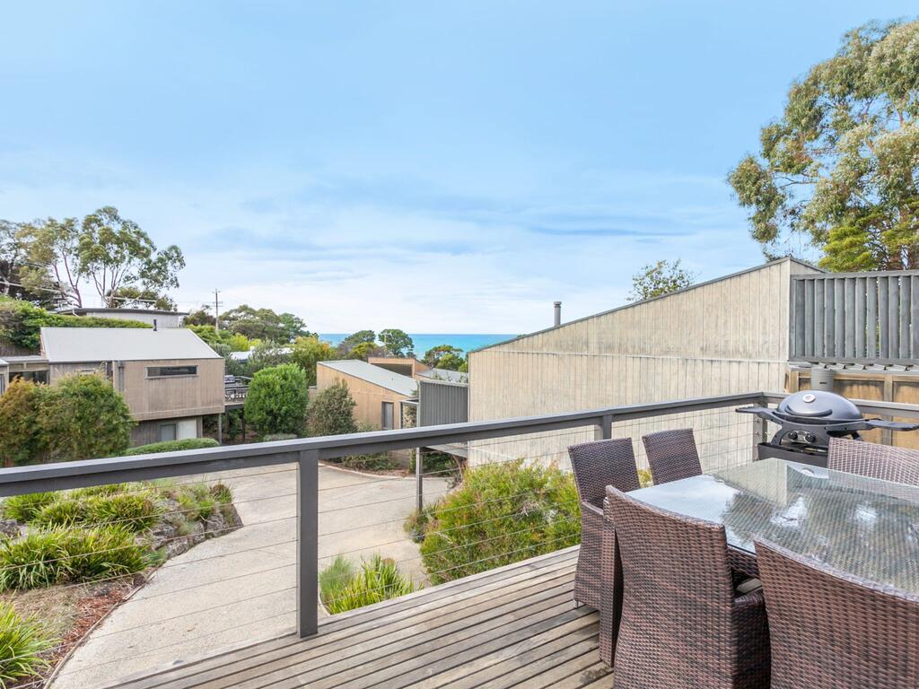 Taroon VIC Accommodation Main Beach